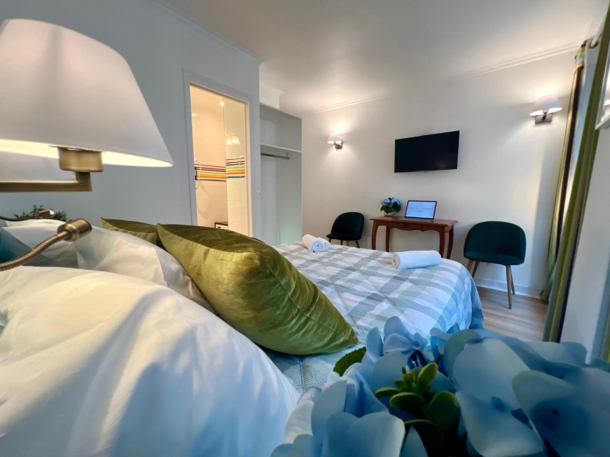 La Sanguine Hotel 2*